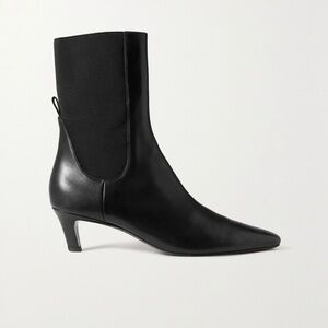 TOTEME The Mid Heel Leather Ankle Boot in Black. US 10 (EU 40).   BRAND NEW.